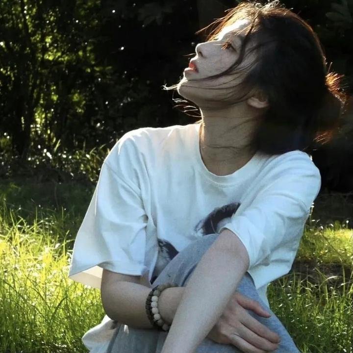 花吃了那女孩 封面
